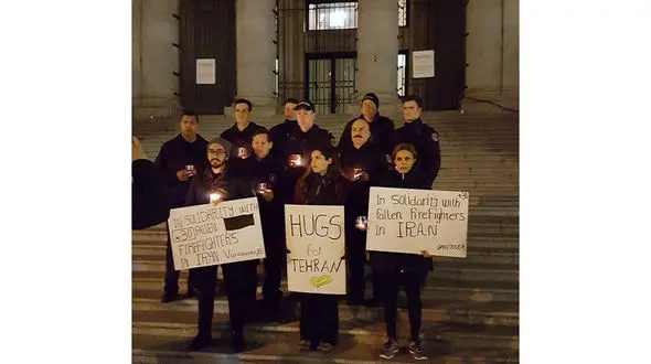  همدردی آتش‌نشان‌های کانادایی با همکاران تهرانی خود +عکس