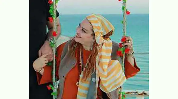 عکس جالبی که بهاره رهنما از مراسم ازدواج پدر و مادرش منتشر کرد