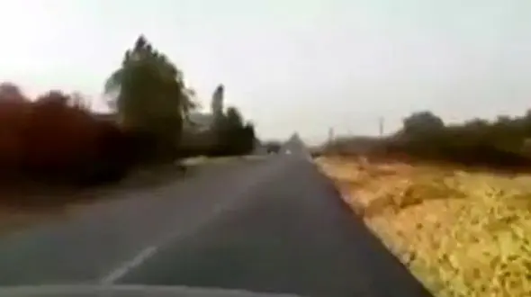 ماجرای رها شدن صدها تن سیب باغداران ارومیه کنار جاده چه بود؟! + فیلم