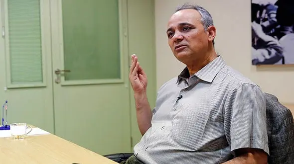 برخی از موضع "چپگرایی" هیچ درکی از سیاست و مصالح ملی ندارند/ اینها به چیزی کمتر از ورود به جنگ راضی نمی‌شوند! 