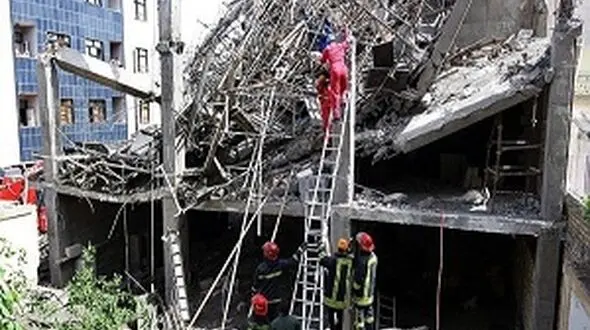 عکس زنده به گور شدن یک مرد در بندرماهشهر + جزییات