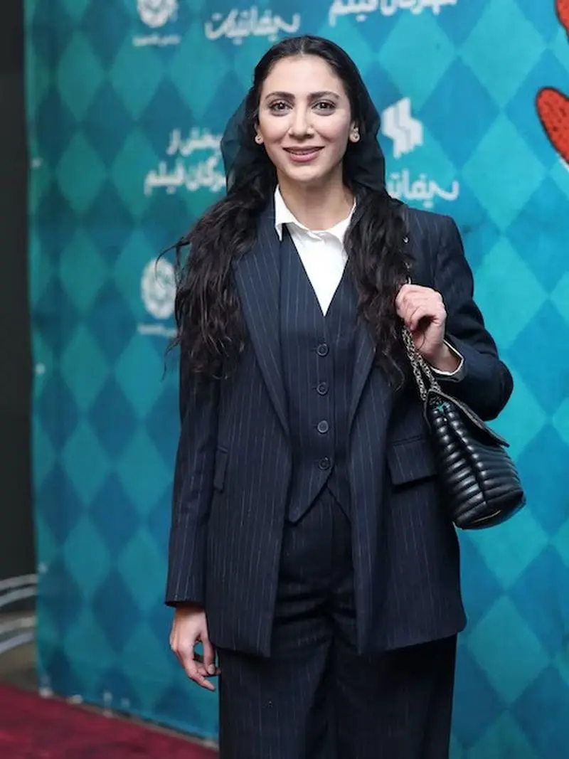 کت و شلوار دیپلمات مونا فرجاد