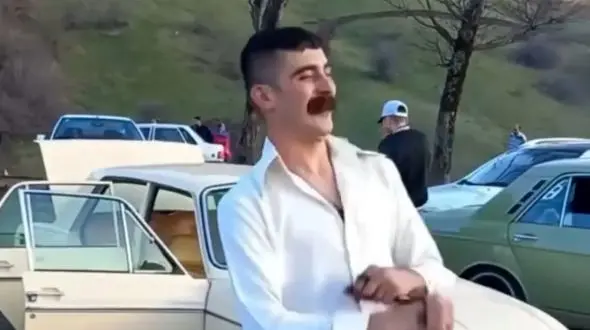 آواز شاد؛ قشنگترین رقص مردونه ای که تا حالا دیدم با آهنگ آهای آهای گل دارم چه بلرزونه