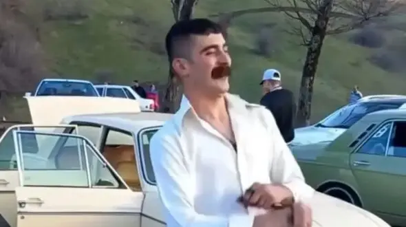 آواز شاد؛ قشنگترین رقص مردونه ای که تا حالا دیدم با آهنگ آهای آهای گل دارم چه بلرزونه