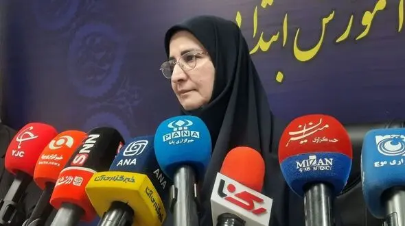 ترکیدن کلاس‌های ابتدایی از شلوغی/سال گذشته  ۴۲۴ هزار دانش‌آموز مهاجر در مدارس ایران ثبت نام کردند + فیلم