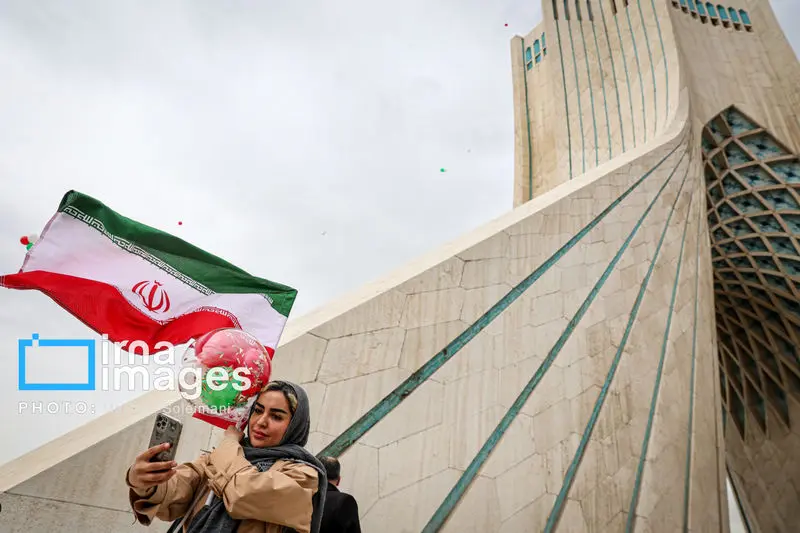 حضور مردم ایران در راهپیماتیی 22 بهمن 1404