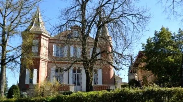 با کمترین هزینه صاحب کاخ های رویایی در فرانسه شوید+تصاویر