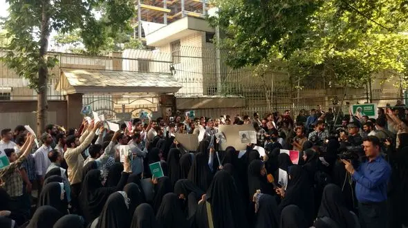 تجمع دانشجویان در تهران