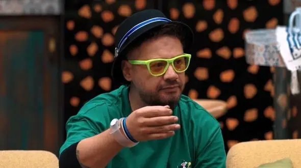 فیلم/ رخ حیرت انگیز خودرو های پرهیبت در نمایشگاه ماشین های لوکس «علی صادقی»/رنج روور، بنز