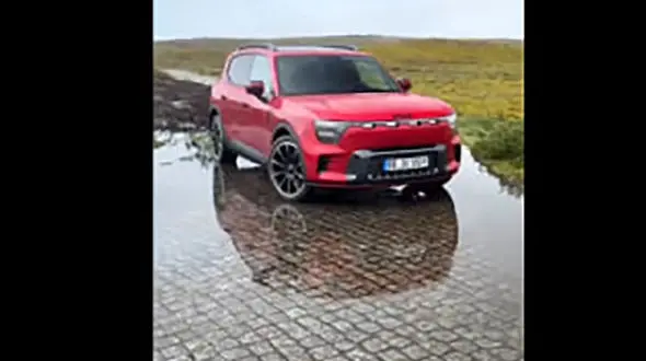 اسمارت 5 برابوس؛ ترکیب هوشمندی و سرعت در یک خودرو آلمانی + فیلم