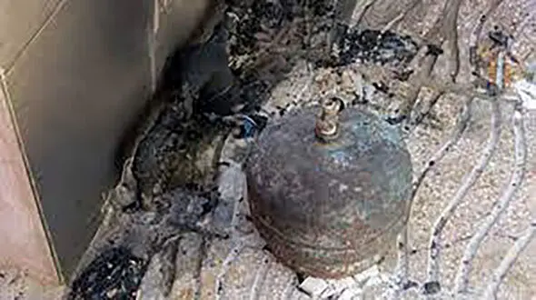 انفجار هولناک سیلندر گاز در اسلام آباد کرج / 2 مرد سوختند