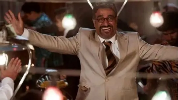 ⁨ ⁨فیلم / سام درخشانی : پژمان جمشیدی مهمونی مختلط زیاد میره!⁩  .../ هیچ دختری بشناسدش باهاش ازدواج نمیکنه ... / ... دختره نباید بشناستش !