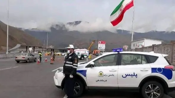 اقدام قهرمانانه پلیس راهور مانع از خودکشی یک جوان شد