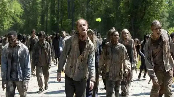 9 بیماری عجیب که انسان را تبدیل زامبی می کند+ عکس
