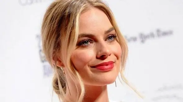 این خانم بازیگر زیبا خود را زشت می داند! /خودتان قضاوت کنید! 