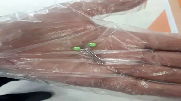 مرگ از بیخ گوش کودک یک ساله قمی گذشت / تیم پزشکی فرشته نجات شد + عکس 