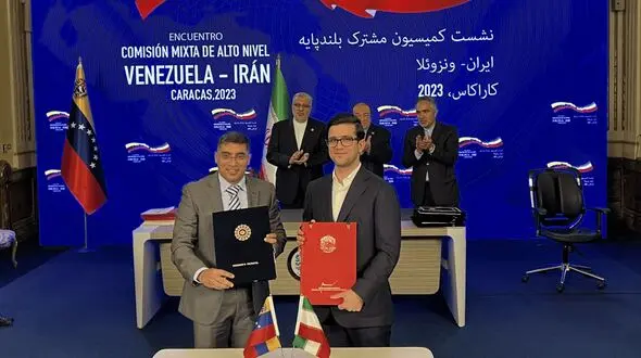 امضاء قرارداد ارتقاء و بهسازی ترمینال صادراتی خوزه بین پتروپارس و شرکت ملی نفت ونزوئلا (PDVSA)