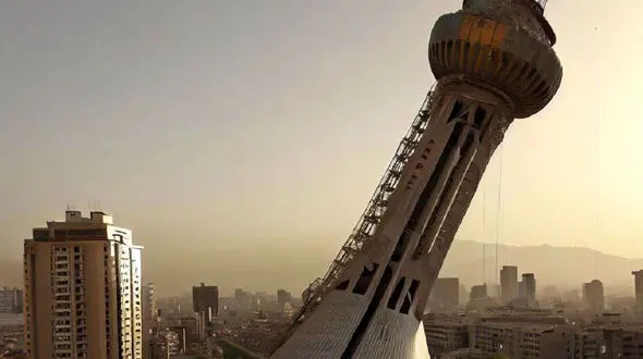 عکس های وحشتناک برج میلاد بعد از زلزله 7.9 ریشتری تهران 