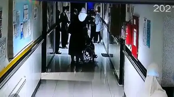 فیلم لحظه نجات مرد مریوانی از خفگی با یک حبه قند !