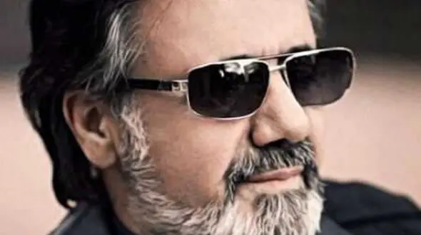 دانلود آهنگ باشکوه معین/  هر کسی را تو نمی انگاشتم