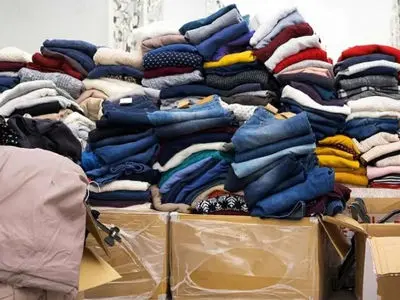 مردم دست خالی از پاساژها برمی گردند / یک ماه حقوق برای دو تکه پوشاک سال نو!