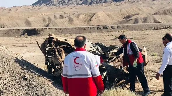 مرگ دردناک 2 نفر بر اثر واژگونی خودروی تیبا /  در اردکان یزد رخ داد!