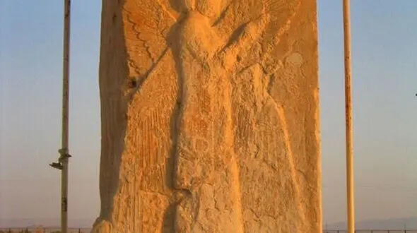  محراب تاریخی تازه در پاسارگاد پیدا شد