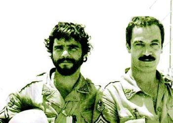 عکس سفر در زمان / «سعید راد، ناصر ملک مطیعی، بیک ایمانوردی و سپیده» در کنار هلی‌کوپتر شینوک هوانیروز / سال 56