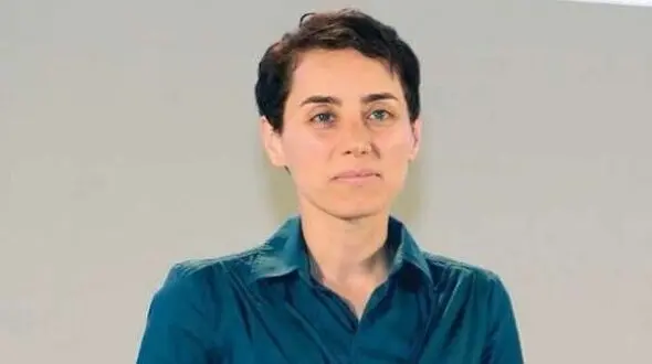 فیلم/نگاهی به خانه ابدی «پروفسور مریم میرزاخانی» در کالیفرنیای آمریکا مزین شده با بیتی از حضرت حافظ:هرگز نمیرد آنکه دلش زنده شد به عشق