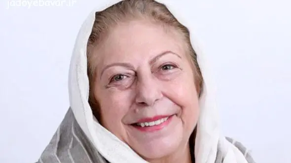 عکس فوق جوانی ثریا قاسمی با شوهر جذاب و بچه های قدو نیم قدش !