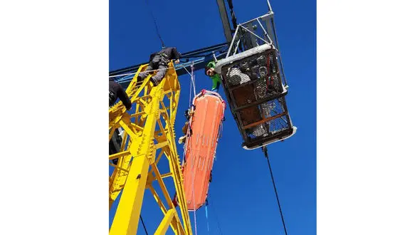 فیلم عملیات فوق خطرناک آتش نشانان تهران در دره عمیق قله توچال/ آنها فرشته نجات 2 تهرانی شدند