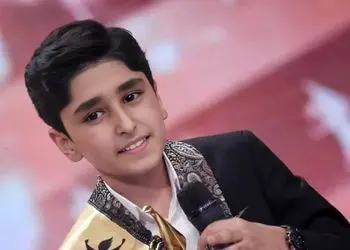 فیلم آواز خوانی محلی باشکوه علی طولابی عزیز به یاد حسن زیرک/ دل همه رو ربود پشت صحنه اشک میریزن