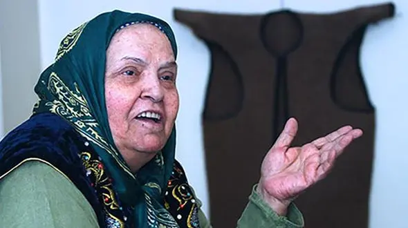 مادر لالایی ایران در بیمارستان بستری شد/ برایش دعا کنید + عکس