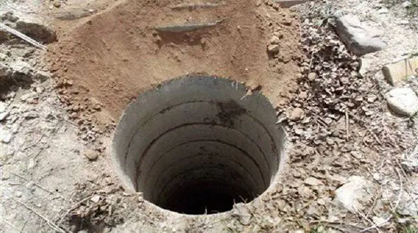 جسد نوجوان ۱۶ ساله از چاه ۵۰ متری کازرون بیرون آمد