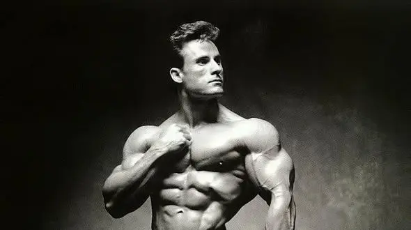 داستان جالب اسطوره بدنسازی جهان / فرانسیس بن‌فاتو؛ تندیسی از عضله در شمایل آدمیزاد! 
