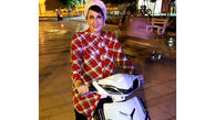 بازیگر زن ایرانی در حال موتورسواری+ عکس
