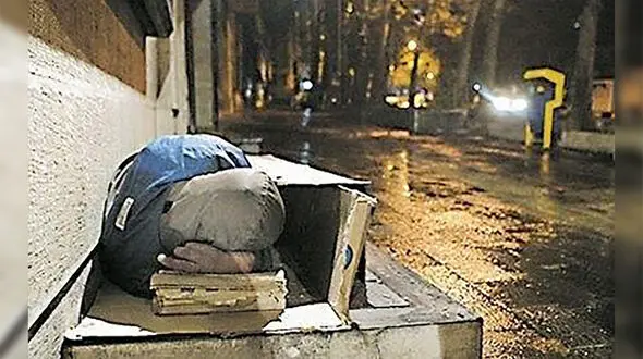 مرگ دلخراش یک زن کارتن خواب در قلب تهران! / او کرونا داشت؟!