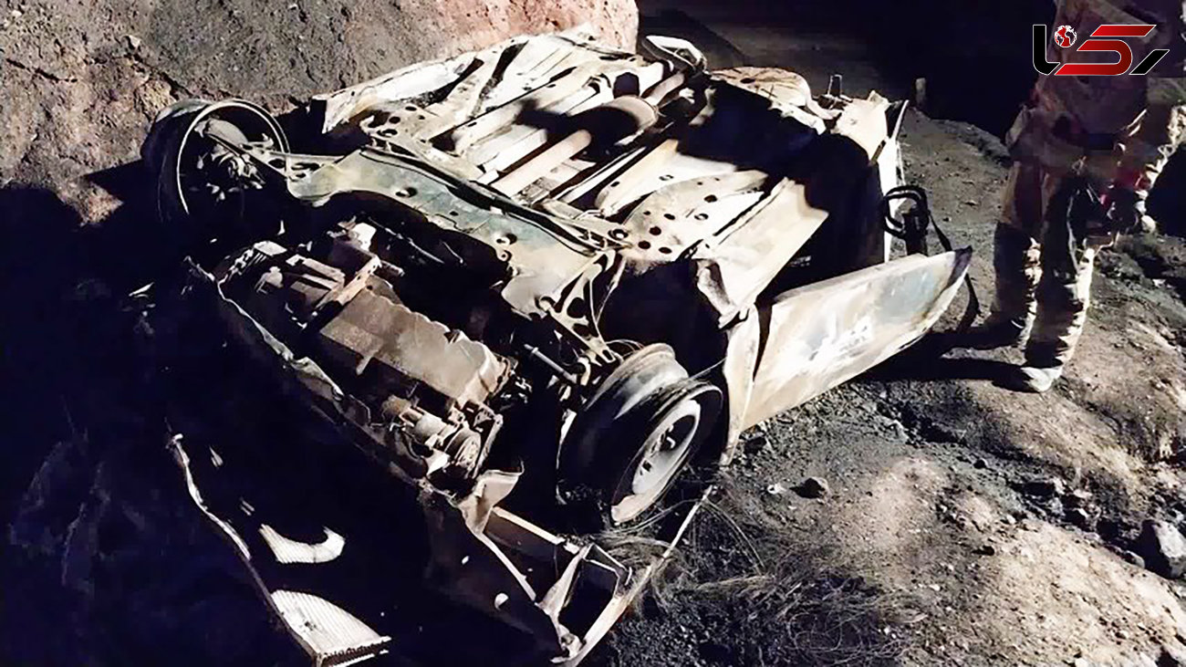 2 مرد پژو سوار  زنده زنده در آتش سوختند / واژگونی هولناک در جاده مشهد