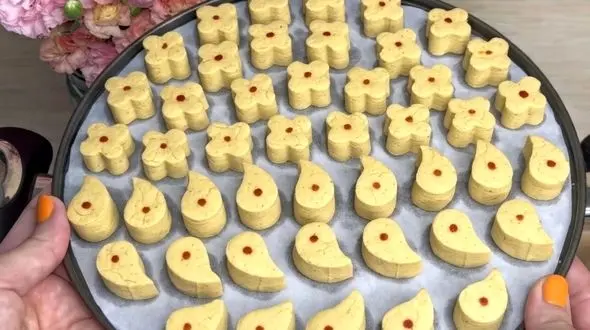 آموزش تهیه شیرینی نخودچی خانگی خوشمزه بدون استفاده از فر و همزن / فیلم