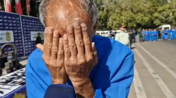 پیرمرد تهرانی هم گوشی قاپید / 150 هزار تومان فروختم
