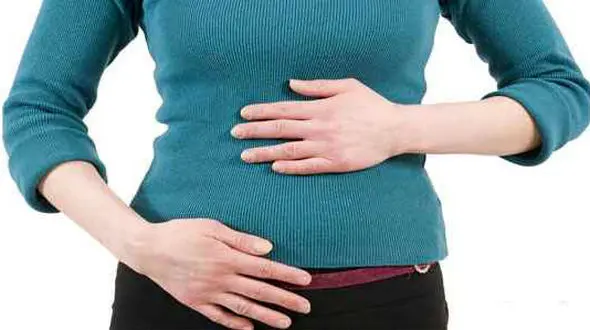 مشکل کیست تخمدان خود را با طب سوزنی درمان کنید