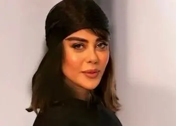 عکس ها / نگاهی به تیپ و استایل خانم بازیگران جواندر پشت صحنه نمایش «جشن» در تماشاخانه ملک / از الیکا ناصری تا  الهام اخوان و ...