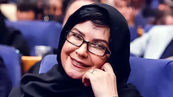 بیوگرافی لعیا زنگنه بازیگر 60 ساله و همسرش و فرزندان +عکس ها