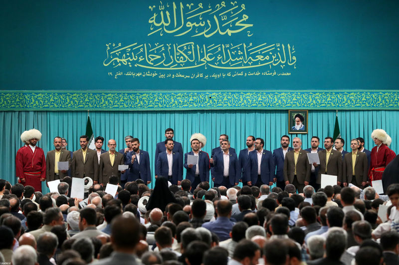گرامیداشت عید میلاد پیامبر اکرم (ص) و امام صادق (ع) در حسینیه امام خمینی(ره)