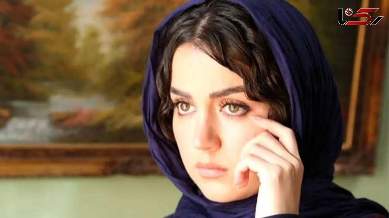 فیلم / افسانه پاکرو : 41 سالمه همه میگن 20 ساله ای / دوس ندارم فقط بگن چون دختر خوشگلی هستی / دیوانه وار خواستگار دارم 