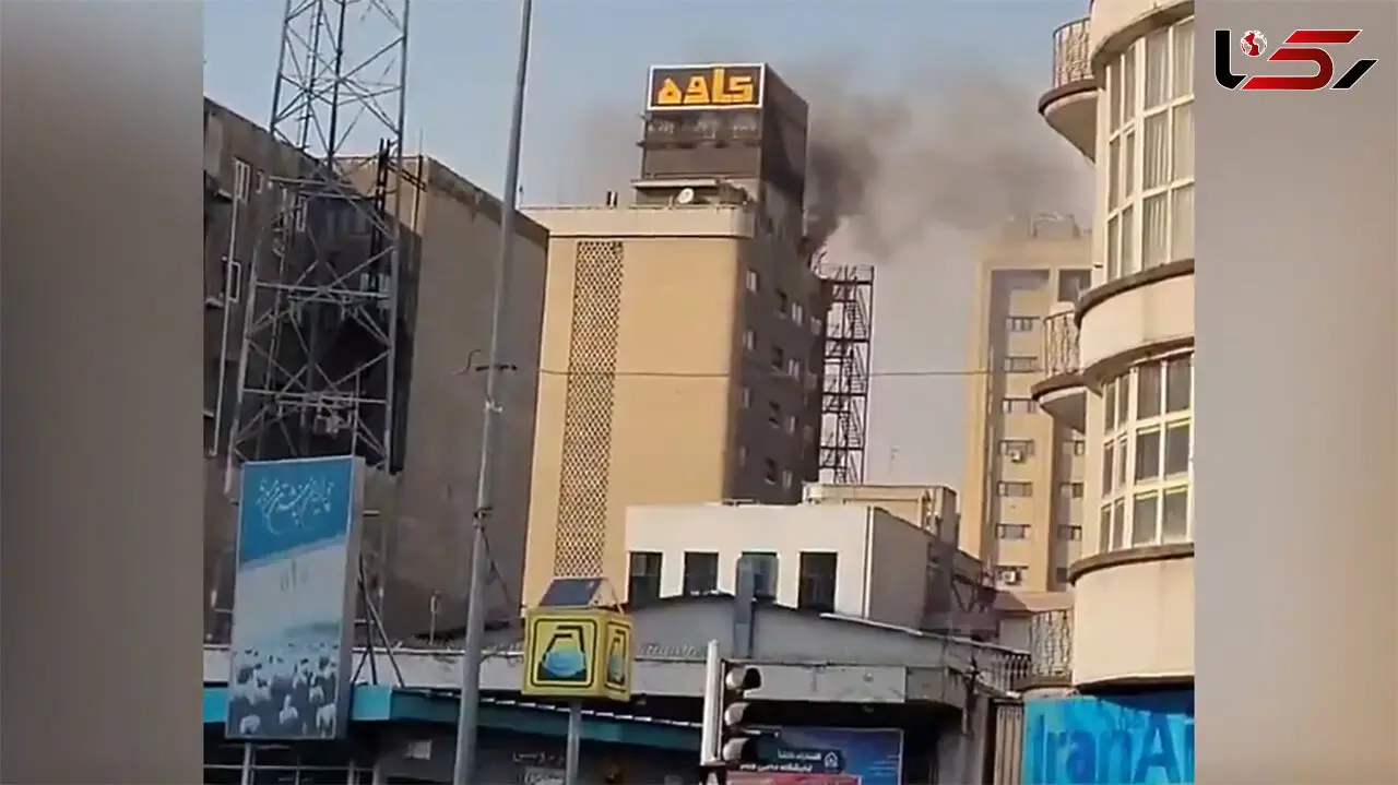 فیلم آتش سوزی یک ساختمان در نزدیکی میدان فردوسی تهران