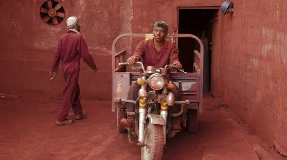 تصویر معدنچی ایرانی عکس روز نشنال جئوگرافیک