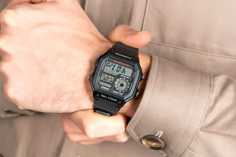 کاسیو وینتیج؛ ساعت نوستالژیکی که دوباره ترند شده است Casio AE-1200WH