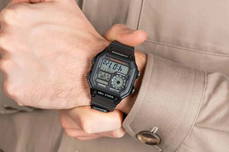 کاسیو وینتیج؛ ساعت نوستالژیکی که دوباره ترند شده است Casio AE-1200WH