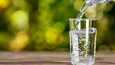 چگونه با 4 ترفند ساده سلامت آب آشامیدنی را تضمین کنیم؟